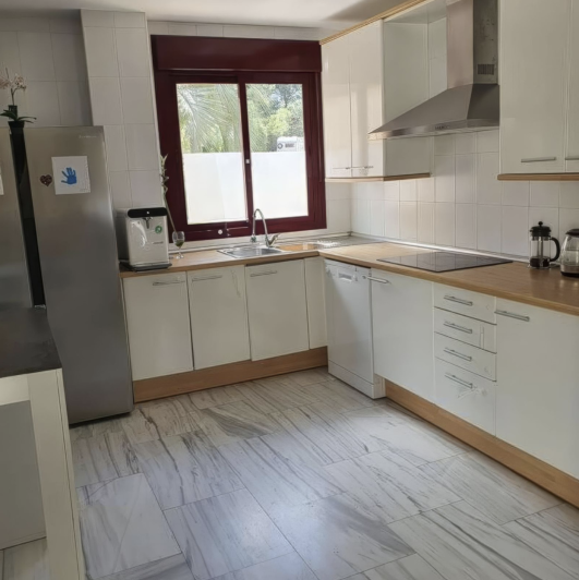 Image No.6-4 Bed Villa / Detached for sale