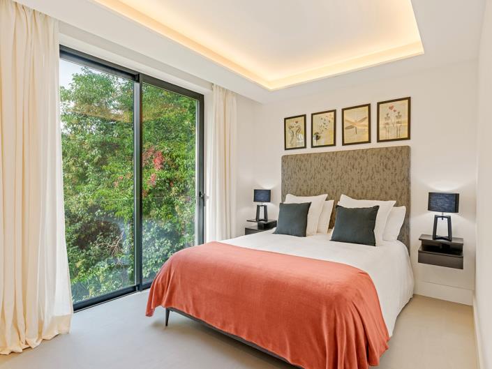 Image No.9-5 Bed Villa for sale