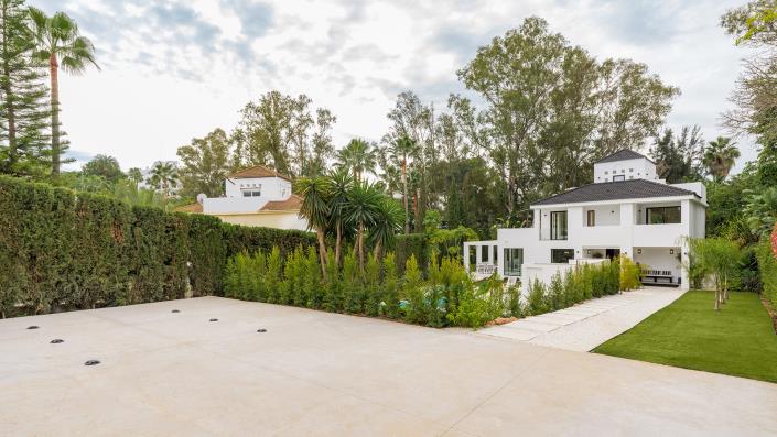 Image No.34-5 Bed Villa for sale