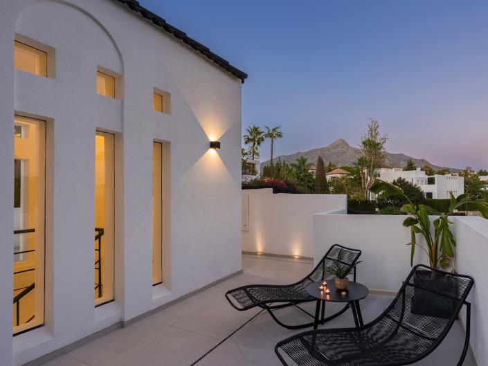 Image No.51-5 Bed Villa for sale