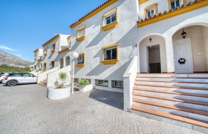 Image No.3-5 Bed Townhouse for sale