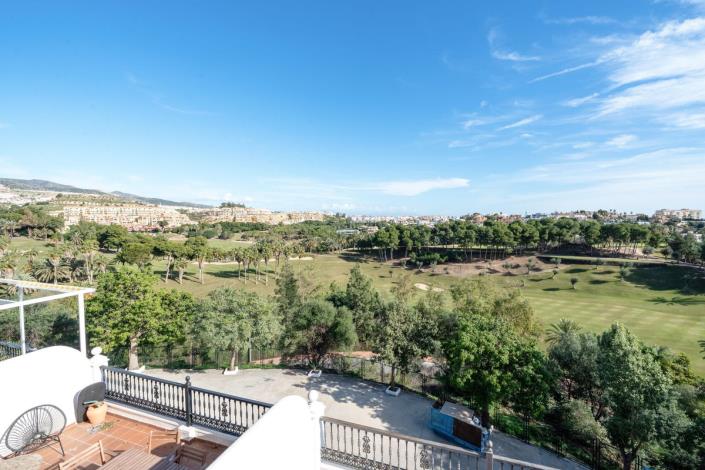 Image No.13-5 Bed Townhouse for sale