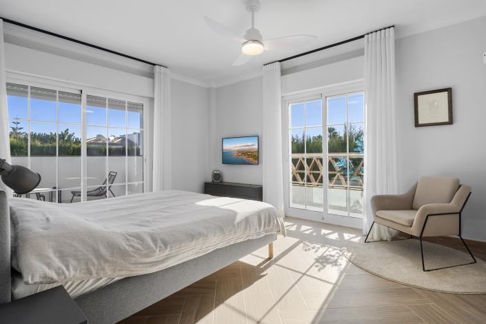 Image No.18-4 Bed House/Villa for sale