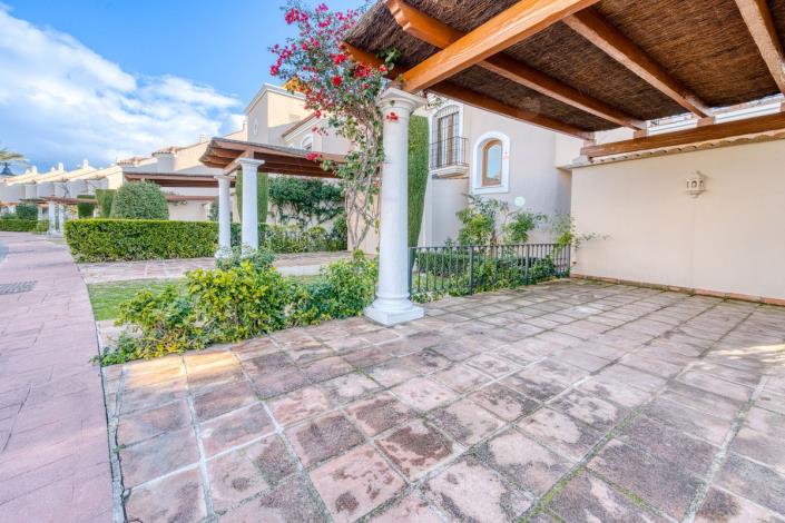 Image No.2-3 Bed Semi-Detached for sale