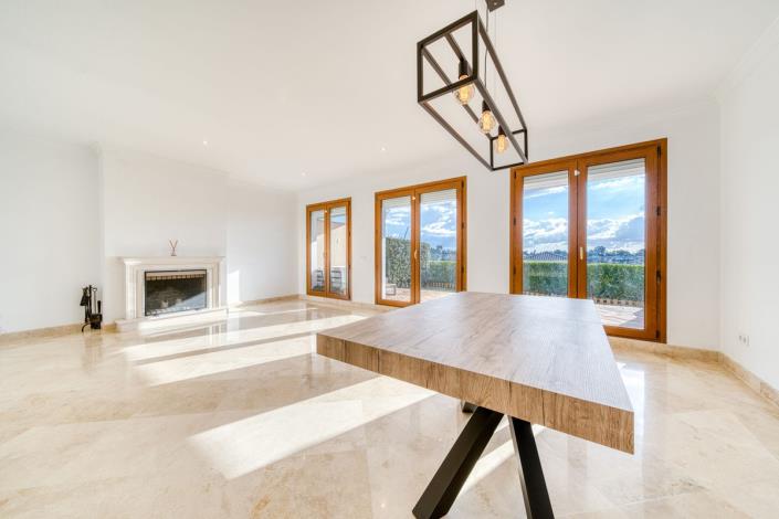 Image No.10-3 Bed Semi-Detached for sale