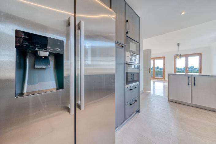 Image No.12-3 Bed Semi-Detached for sale