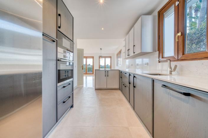 Image No.13-3 Bed Semi-Detached for sale