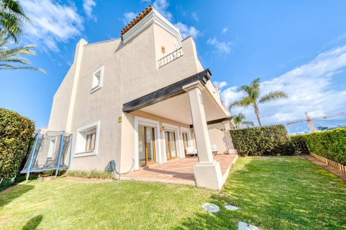 Image No.17-3 Bed Semi-Detached for sale