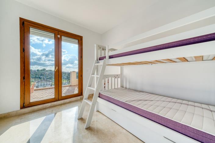 Image No.26-3 Bed Semi-Detached for sale