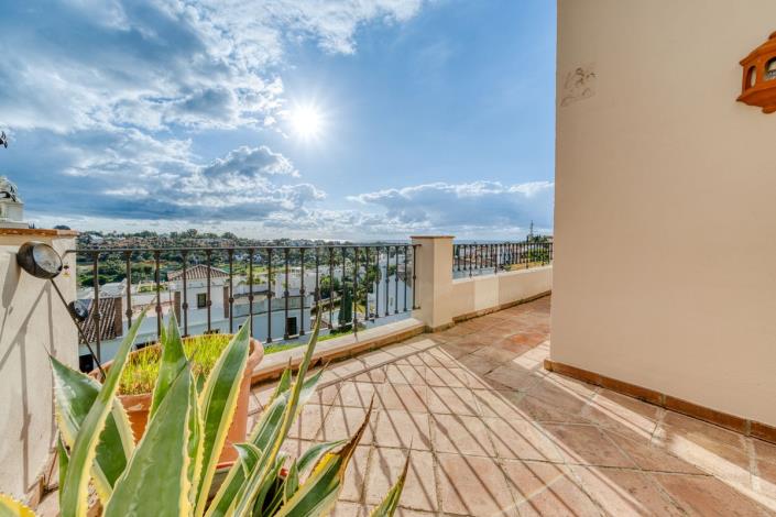 Image No.31-3 Bed Semi-Detached for sale