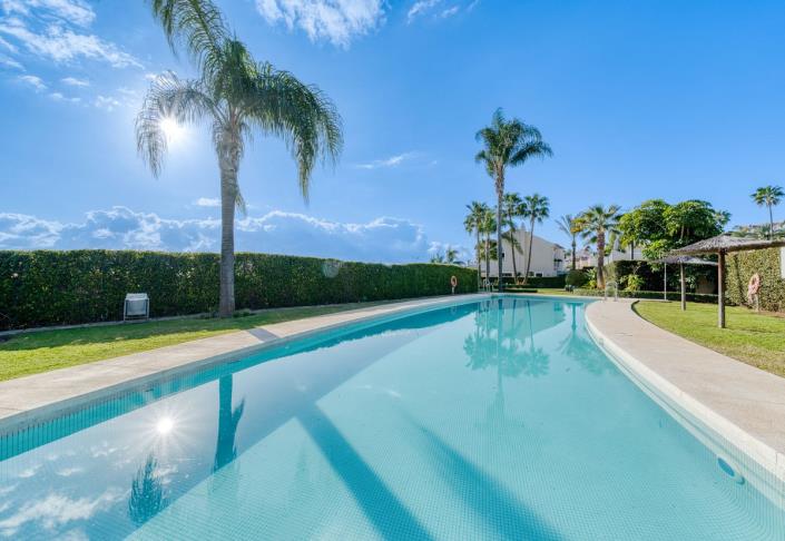 Image No.32-3 Bed Semi-Detached for sale