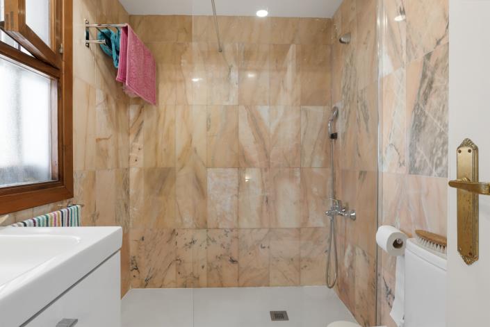 Image No.12-Maison de ville de 3 chambres à vendre à Estepona