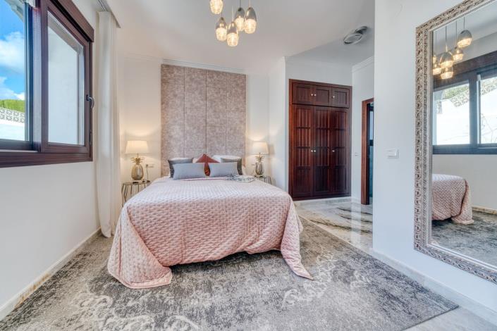 Image No.12-Villa de 5 chambres à vendre à La Duquesa