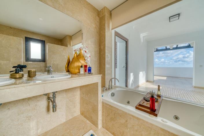 Image No.34-Villa de 5 chambres à vendre à La Duquesa