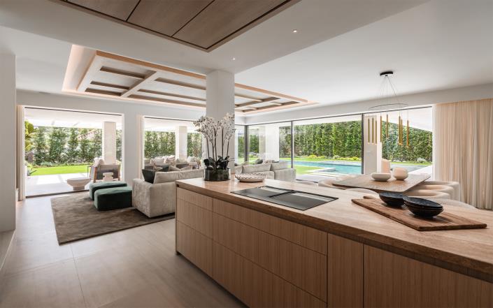 Image No.38-5 Bed Villa for sale