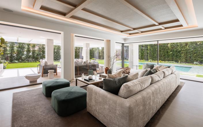 Image No.48-5 Bed Villa for sale