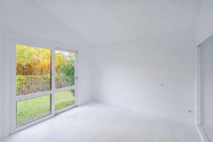 Image No.4-2 Bed Villa / Detached for sale