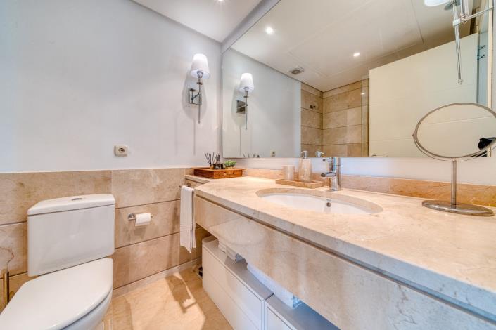 Image No.19-3 Bed Apartment for sale