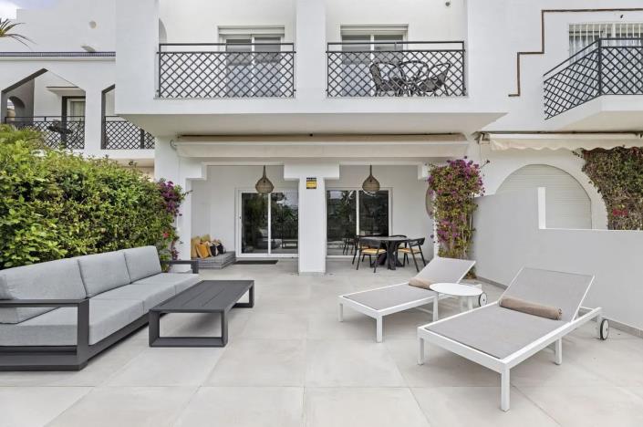 Image No.17-3 Bed Townhouse for sale