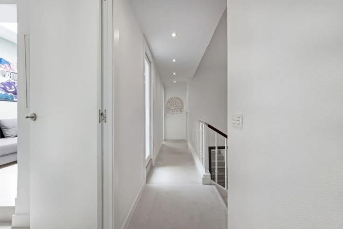 Image No.22-3 Bed Townhouse for sale