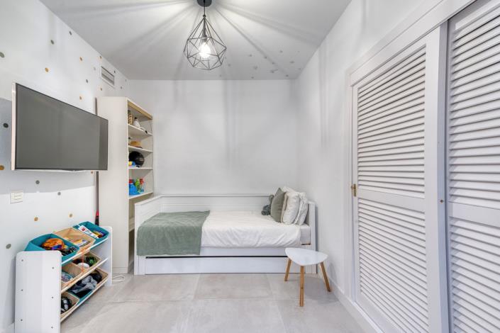 Image No.32-3 Bed Townhouse for sale