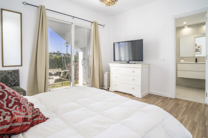 Image No.5-3 Bed Villa / Detached for sale