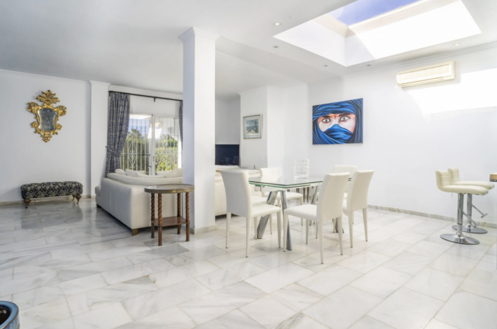 Image No.9-3 Bed Villa / Detached for sale