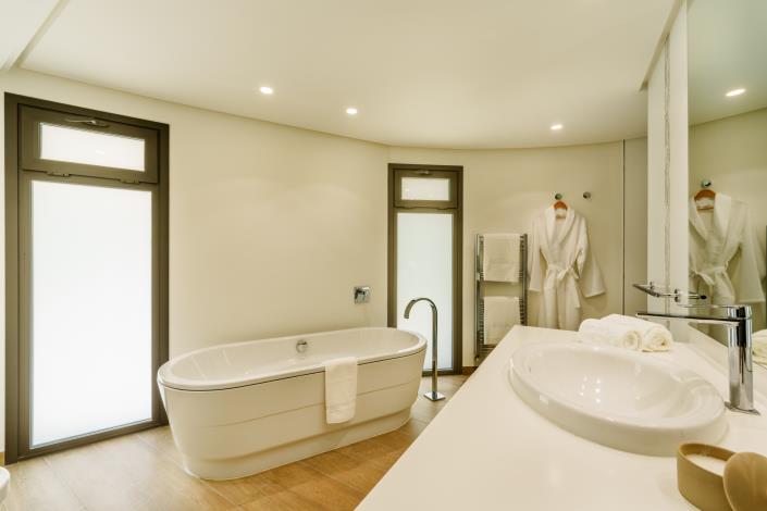 Image No.9-Villa de 5 chambres à vendre à Nueva Andalucia