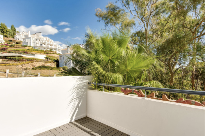 Image No.14-3 Bed Townhouse for sale