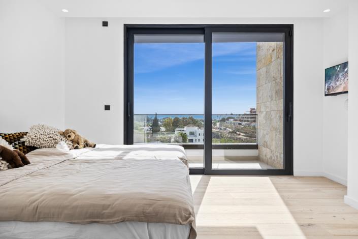 Image No.28-4 Bed Villa for sale