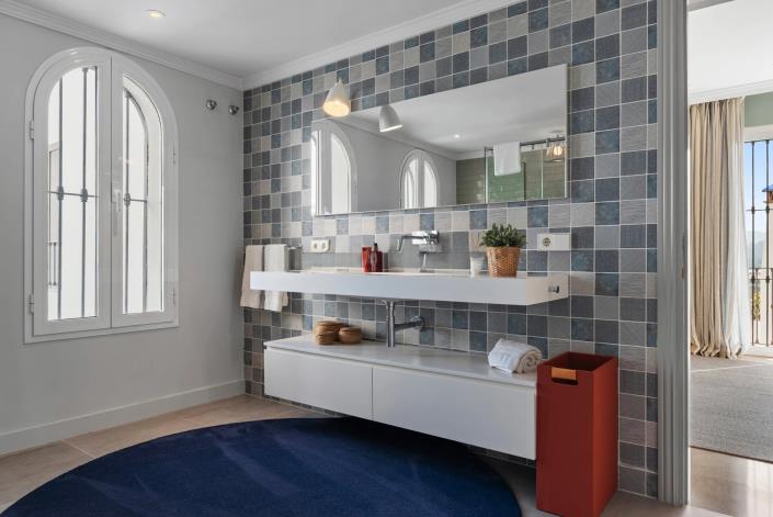 Image No.26-4 Bed Duplex for sale