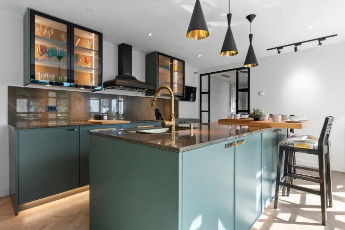 Image No.19-4 Bed Duplex for sale