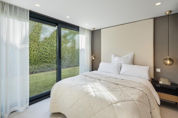 Image No.11-6 Bed Villa for sale