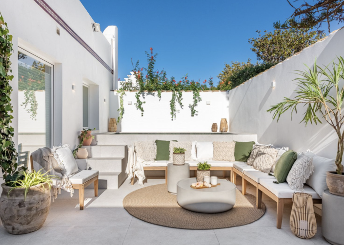 Image No.10-3 Bed Villa for sale