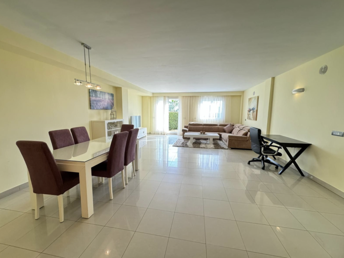 Image No.11-Maison de ville de 3 chambres à vendre à Estepona