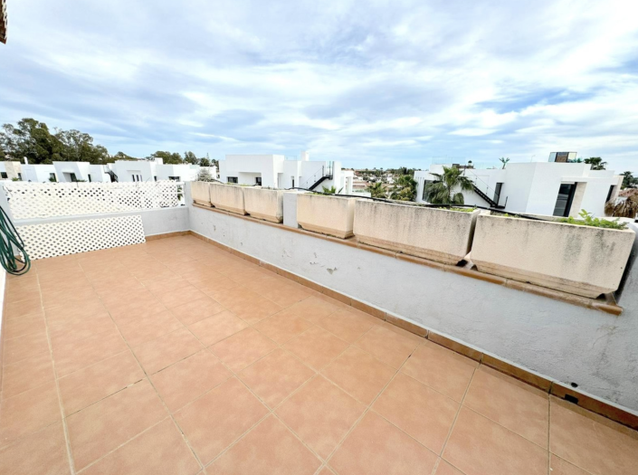 Image No.2-Maison de ville de 3 chambres à vendre à Estepona