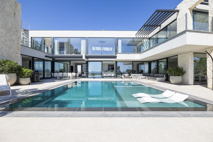Image No.1-5 Bed Villa for sale