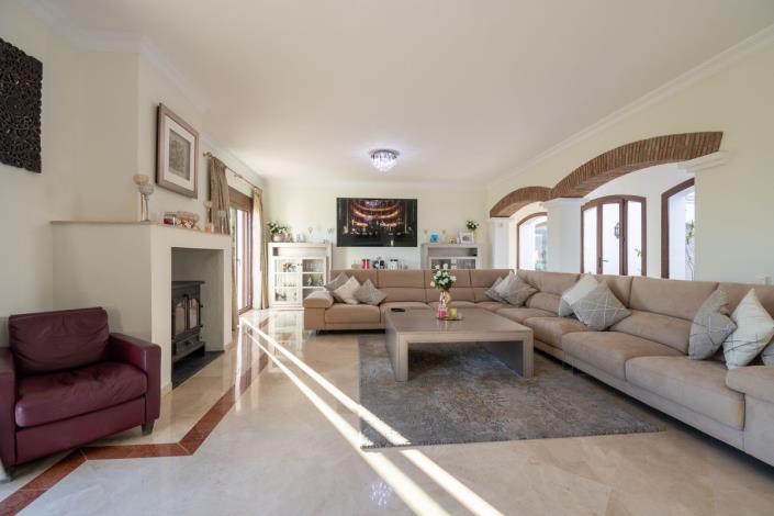 Image No.9-Villa de 4 chambres à vendre à San Roque