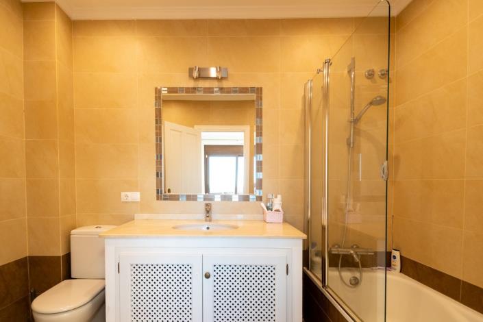 Image No.29-Villa de 4 chambres à vendre à San Roque