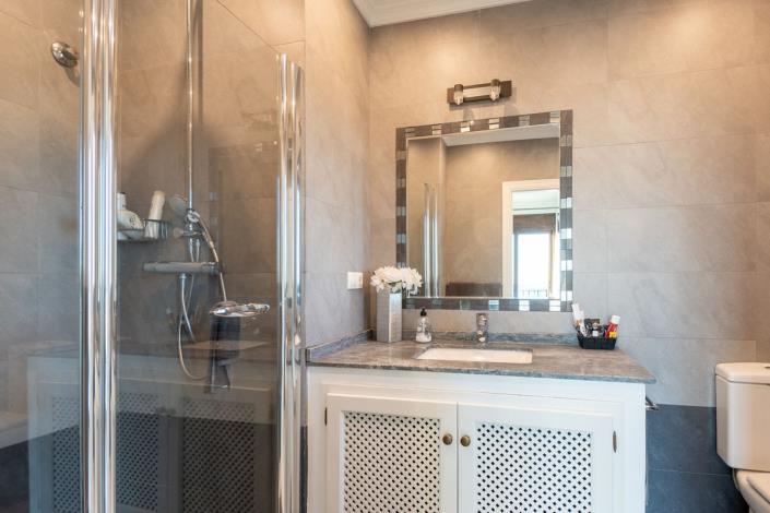 Image No.30-Villa de 4 chambres à vendre à San Roque