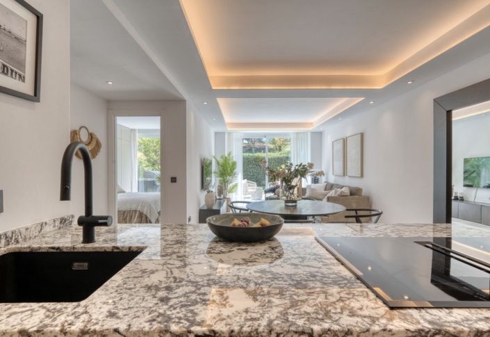 Image No.10-3 Bed Apartment for sale