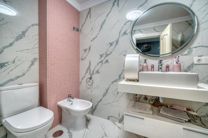 Image No.26-5 Bed Apartment for sale