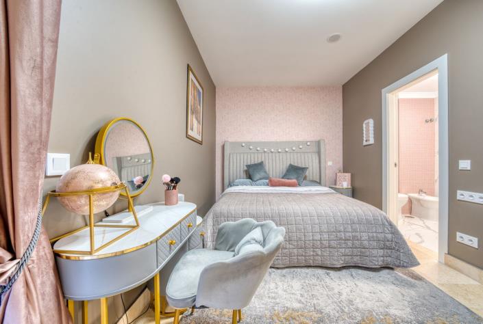 Image No.27-5 Bed Apartment for sale