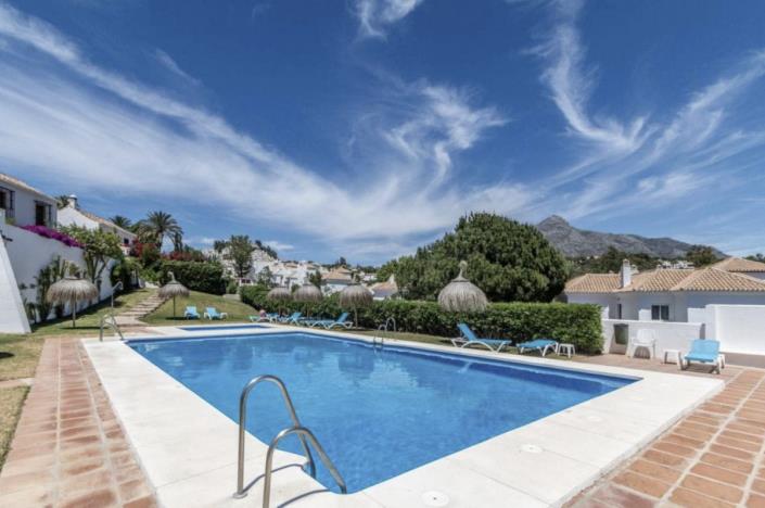 Image No.3-Maison de ville de 2 chambres à vendre à Nueva Andalucia