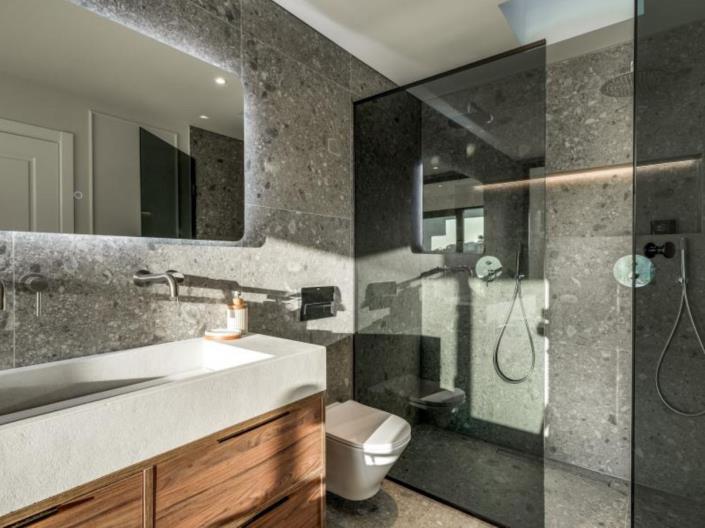 Image No.26-4 Bed Townhouse for sale