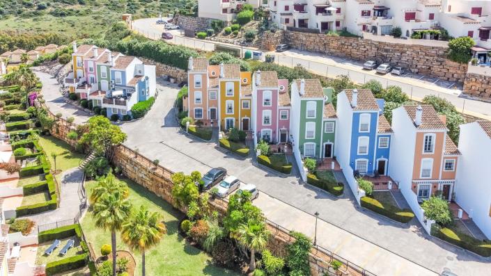 Image No.23-3 Bed Townhouse for sale