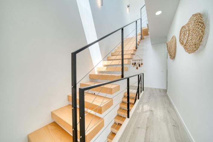 Image No.29-3 Bed Townhouse for sale