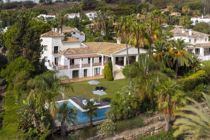 Image No.1-6 Bed Villa for sale