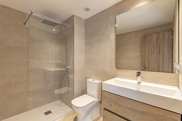 Image No.13-3 Bed Apartment for sale