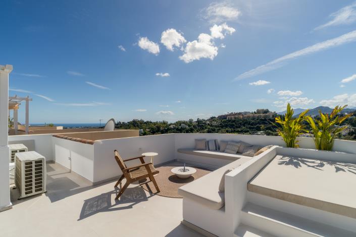 Image No.1-3 Bed Townhouse for sale